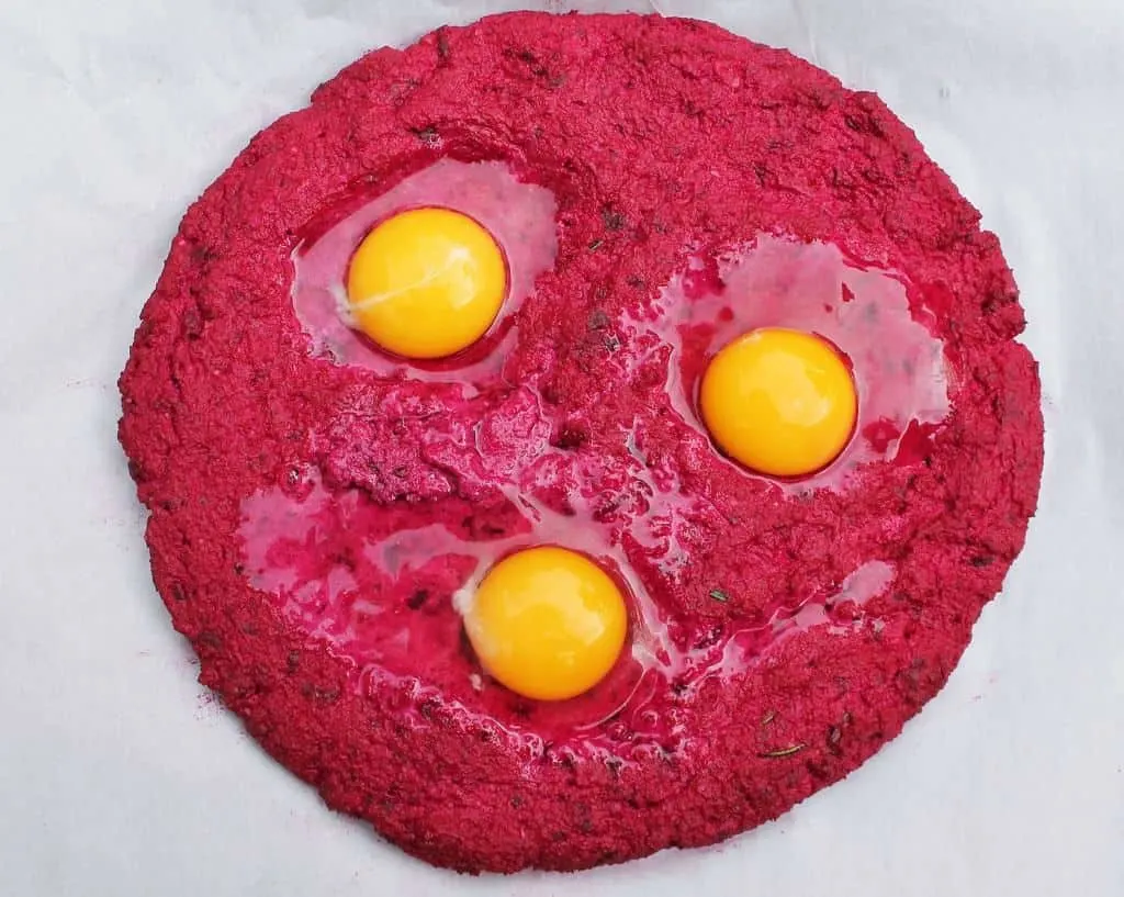 beet crust with eggs raw