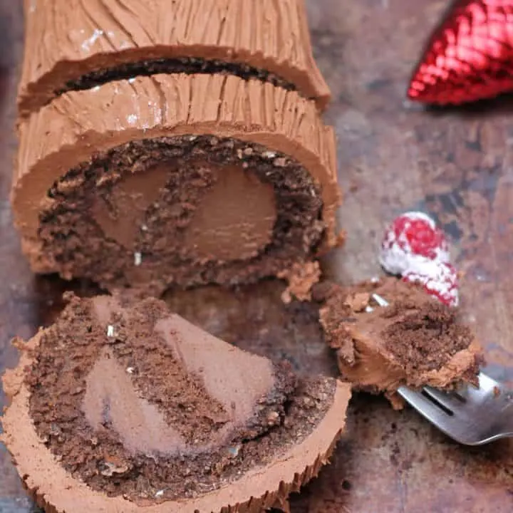 Chocolate Yule Log With Rolled Oats