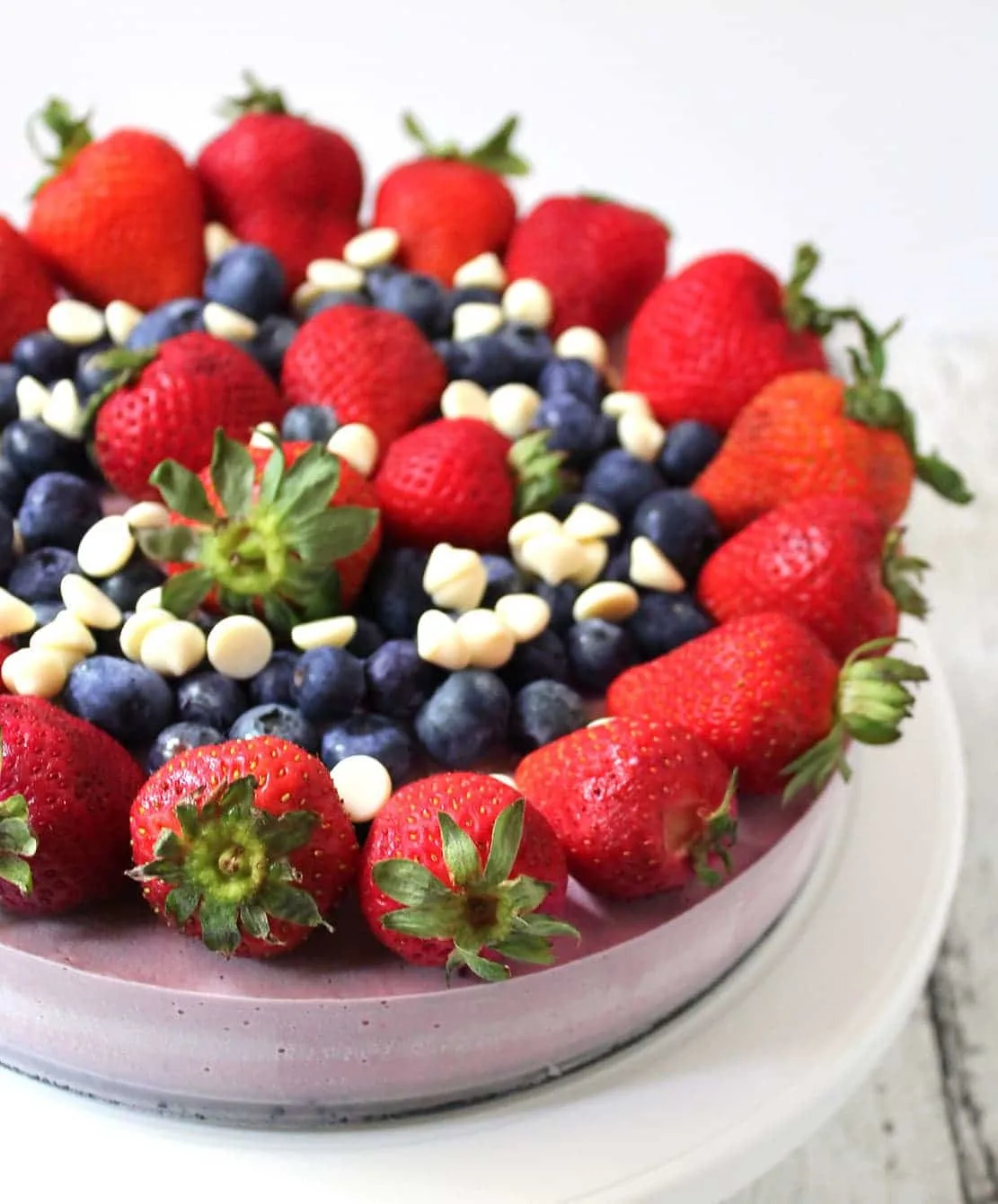 Strawberry and Blueberry "Cheese-like" Cake