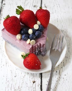 Vegan Strawberry Blueberry Cheesecake