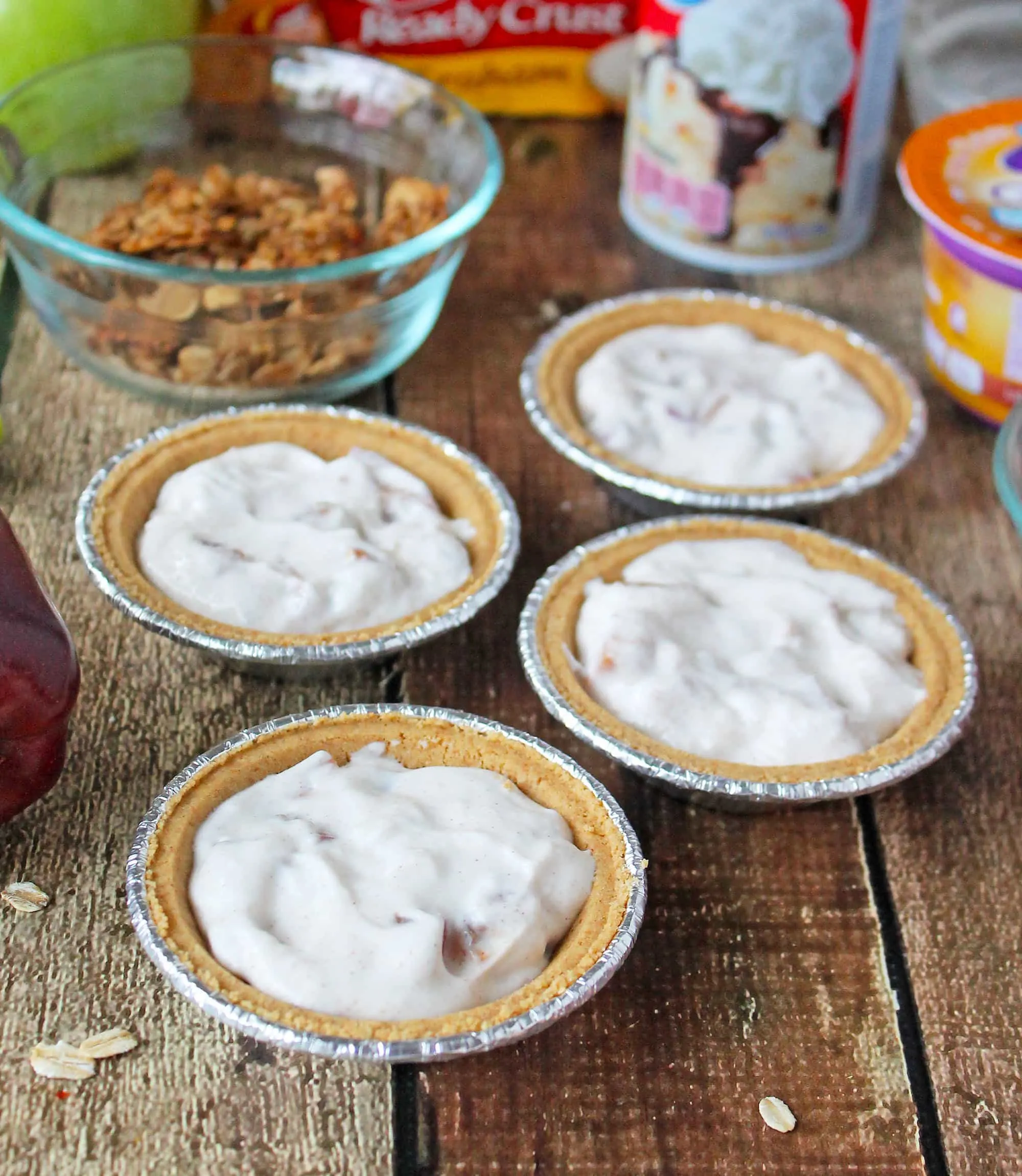 No Bake Apple Yogurt Crumble #EffortlessPies 