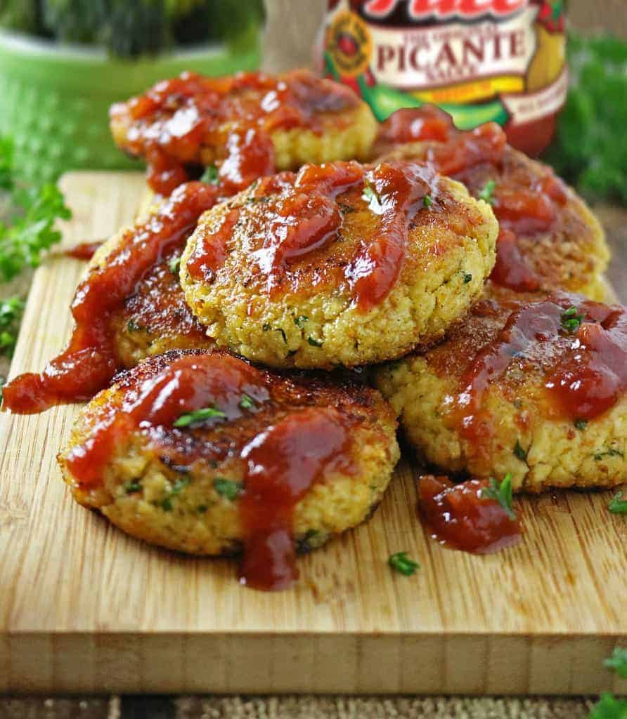 Tofu Burgers with Strawberry Picante Sauce - Savory Spin