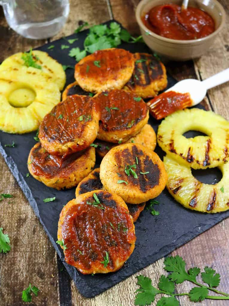 Tofu Burgers With Pineapple BBQ Sauce #VIVACleansLikeCloth #ad