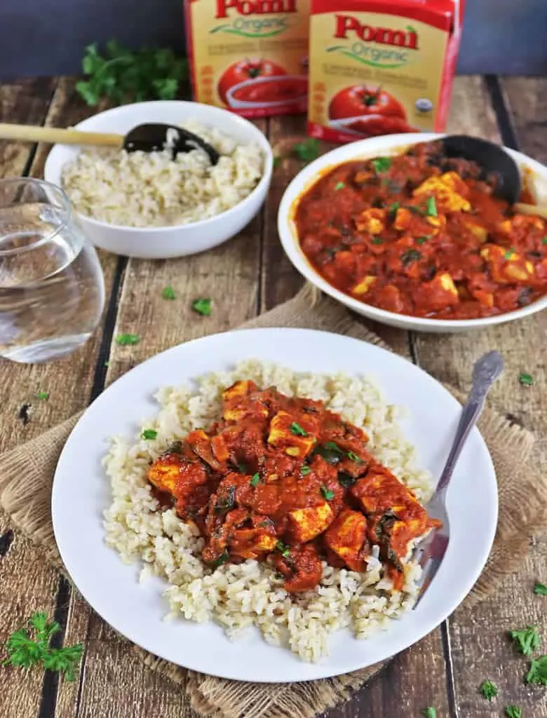 Pan Fried Tofu Curry with Tomatoes and Spinach