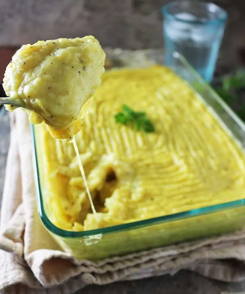 Cheesy Baked Mashed Potatoes