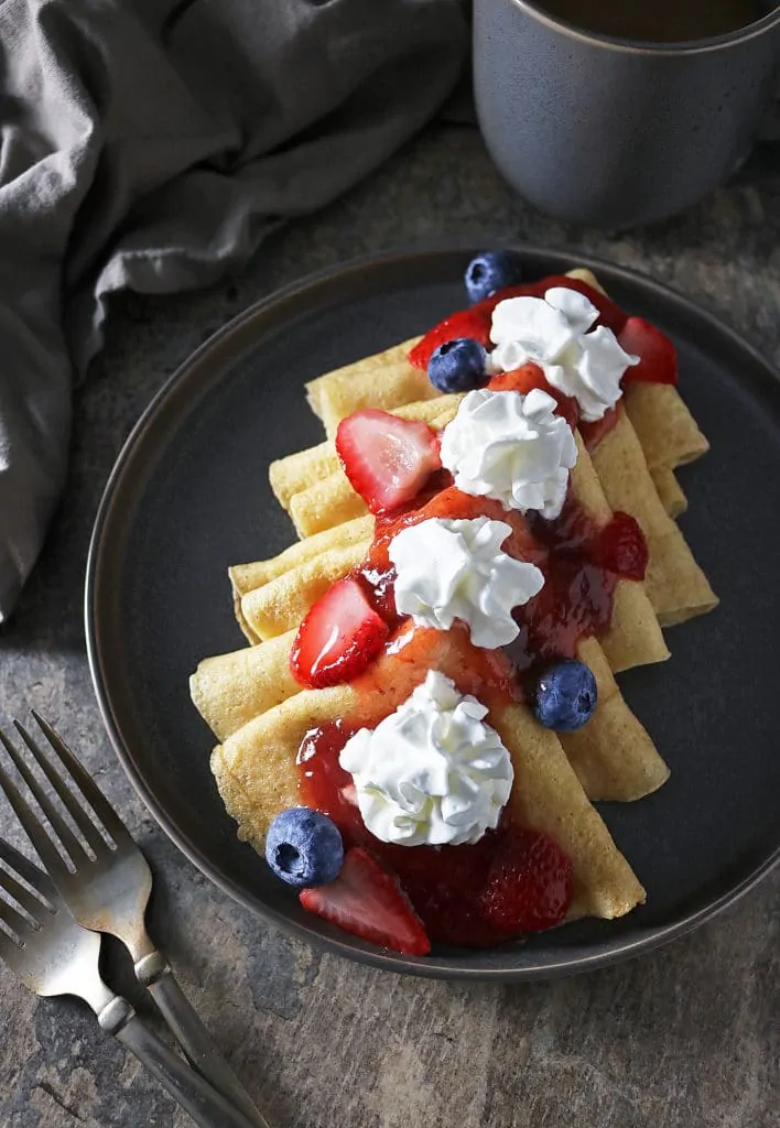 Cardamom Vanilla Swedish Pancakes