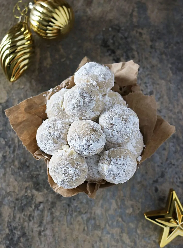 Cardamom Cinnamon Vegan Snowballs