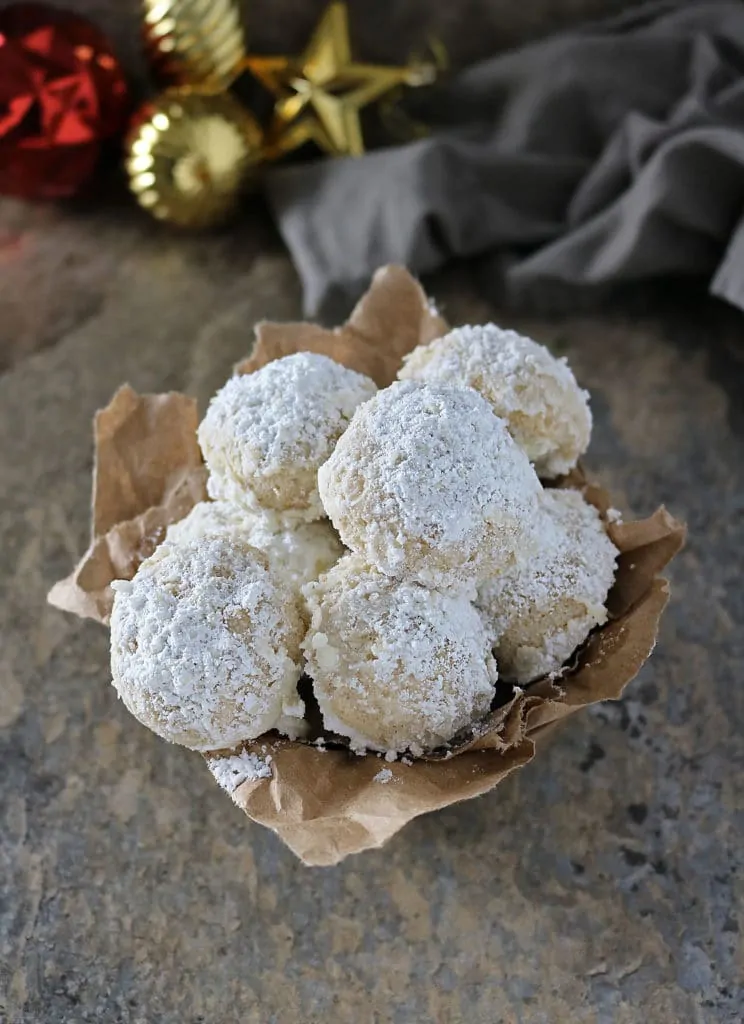 Vegan Snowball Cookies With Coconut oil