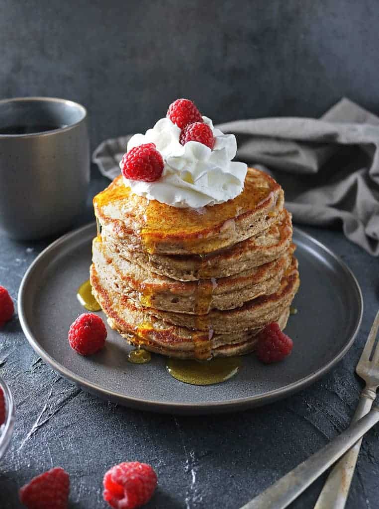 Easy Oatmeal Pancakes (Gluten Free and dairy free and refined sugar-free)