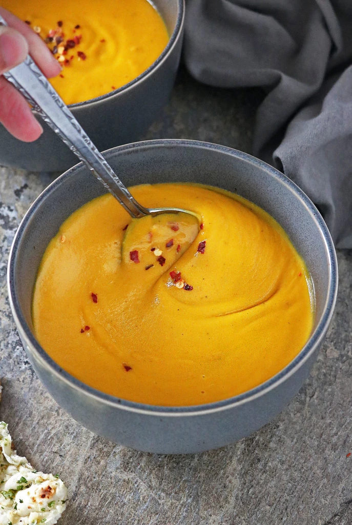 Spicy Roasted Sweet Potato Ginger Soup
