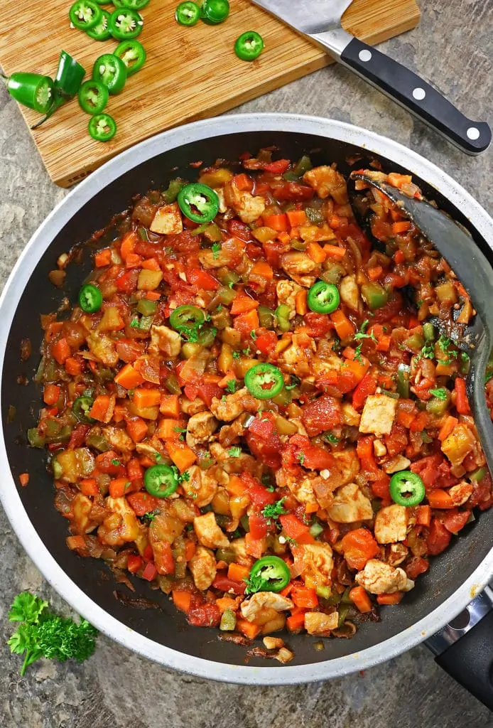 Easy Spicy Sweet Mango Chicken Veggie Skillet