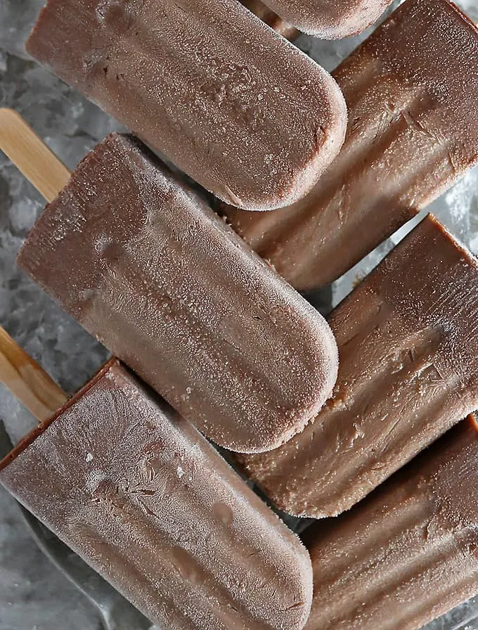 Boozy Nutella Popsicles just combined cocktail hour and dessert into one.