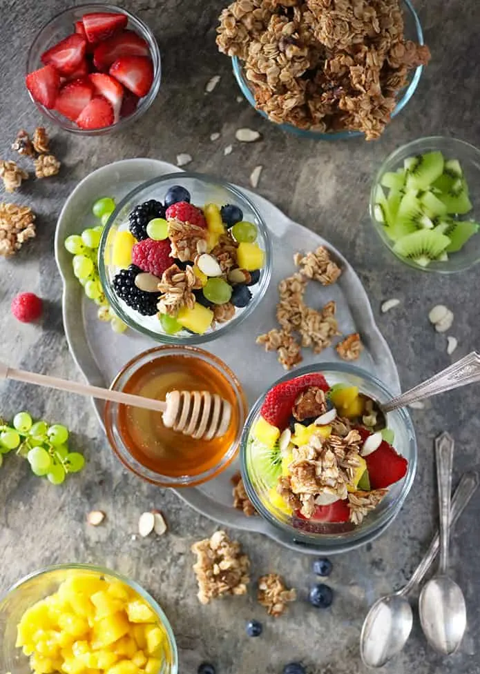 Photo of Easy Yogurt Fruit Granola Bowls