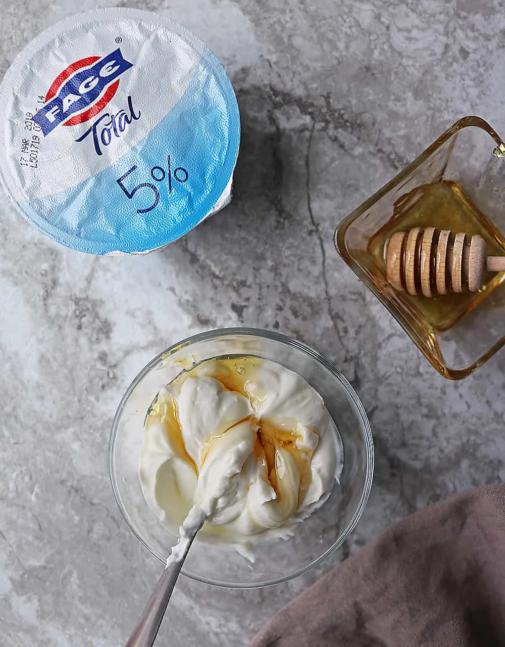 Easy dessert of FAGE and Honey