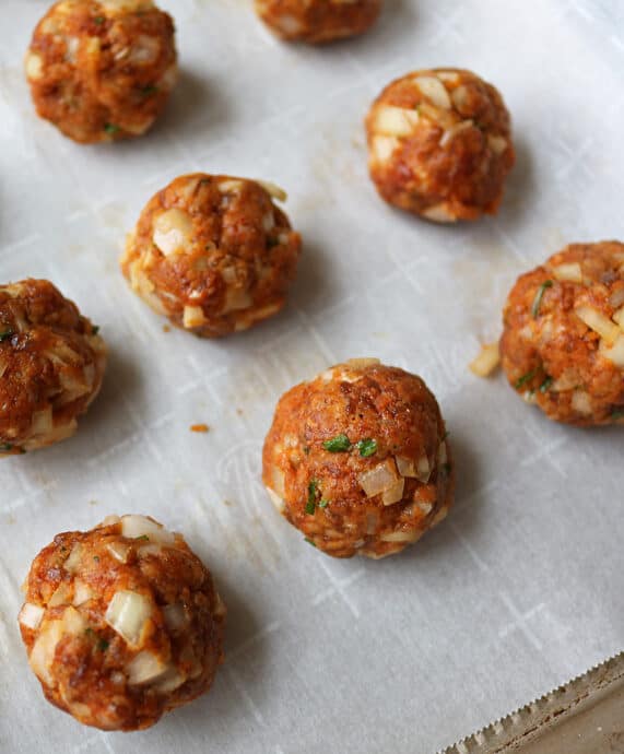 Low carb Spicy Chorizo Balls Recipe - Savory Spin