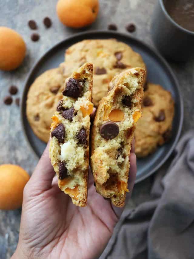 https://savoryspin.com/wp-content/uploads/2019/10/cropped-Decadent-chocolate-apricot-muffin-tops.jpg