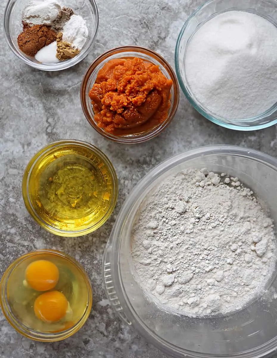 Ingredients to make gluten free pumpkin spice cake