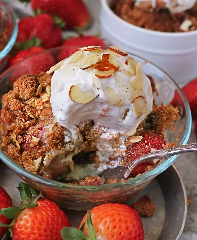 Tasty gluten free fresh strawberry crisp with coconut flour