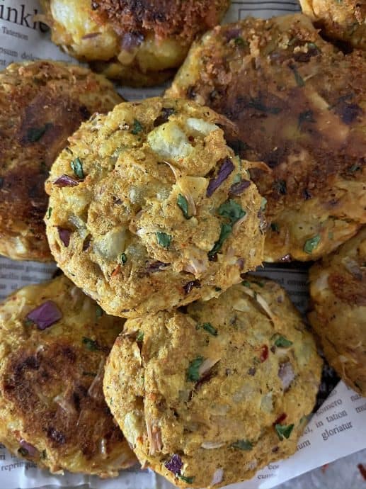 These jackfruit cakes were cooked in the air fryer.