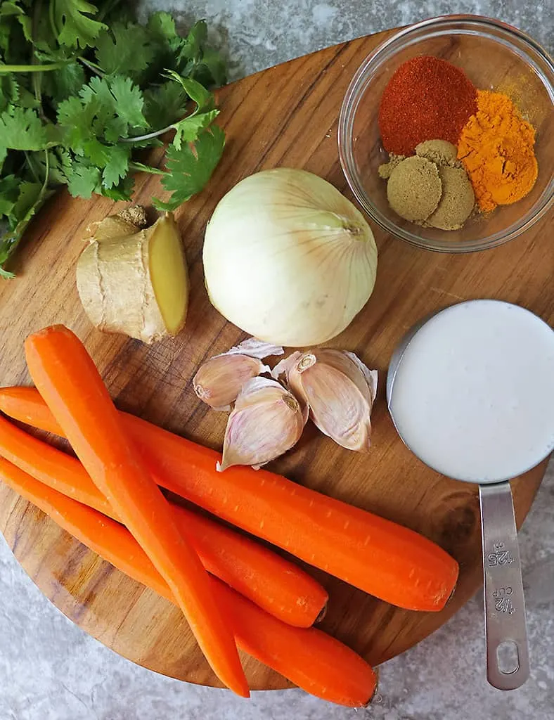 10 ingredients to make easy carrot curry