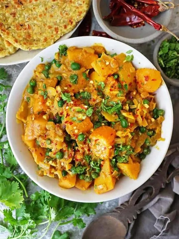 Butternut Squash Curry with Chiltepin Peppers