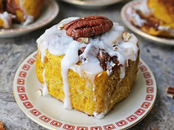 Pumpkin Cinnamon Roll Cake