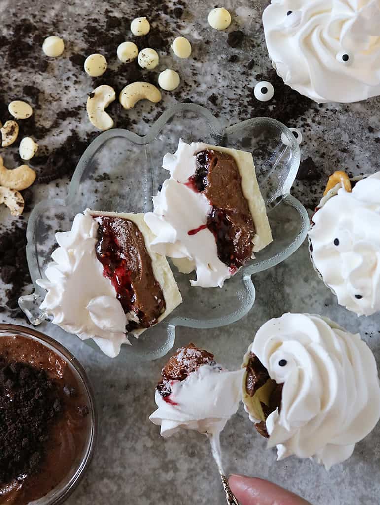 Completely edible no bake ghost cups for halloween