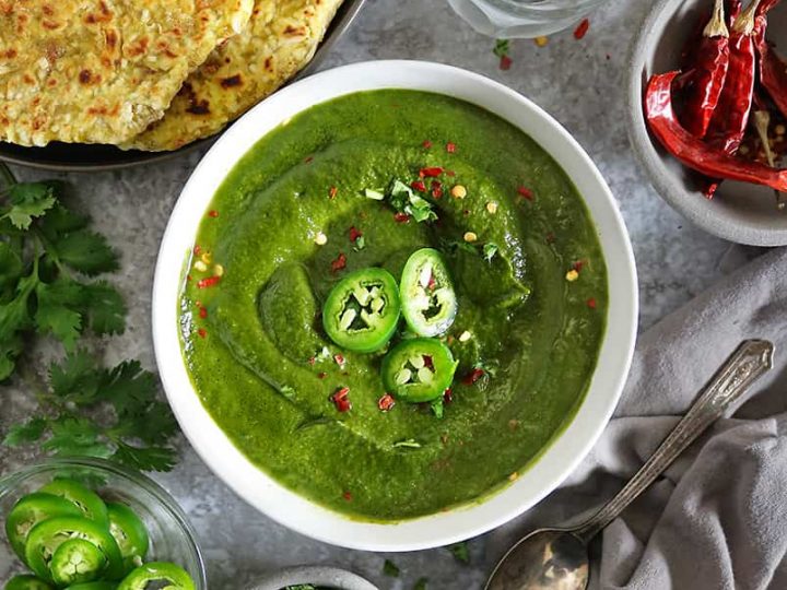 https://savoryspin.com/wp-content/uploads/2020/10/vegan-spinach-curry-soup-with-coconut-milk-720x540.jpg