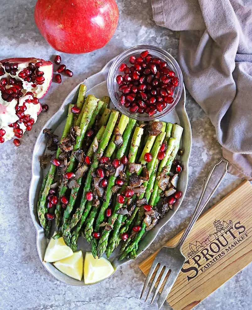 Tasty Zataar Asparagus with Pomegranate