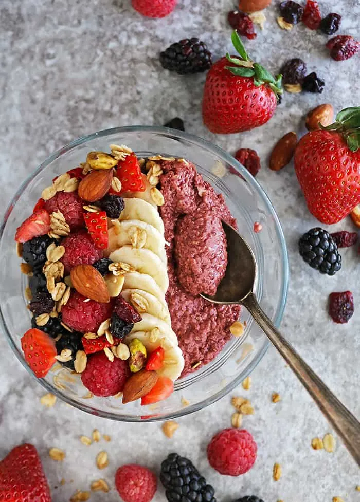 https://savoryspin.com/wp-content/uploads/2021/06/dairyfree-glutenfree-creamy-acai-chia-pudding-for-breakfast.jpg.webp