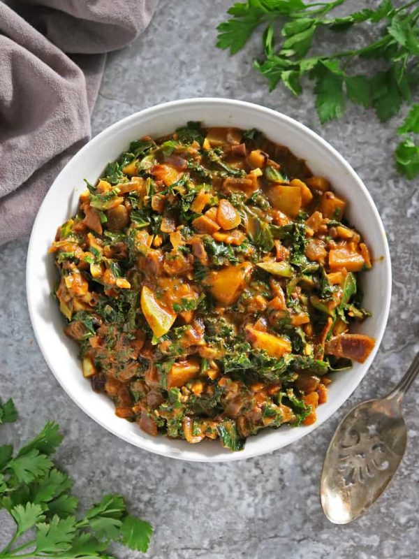 Easy Kale Curry with Potatoes