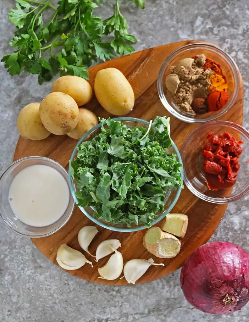 ingredients to make kale curry