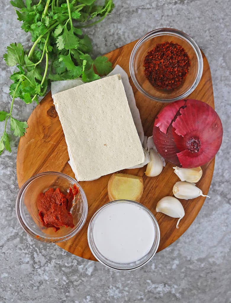 Ingredients to make harissa tofu curry