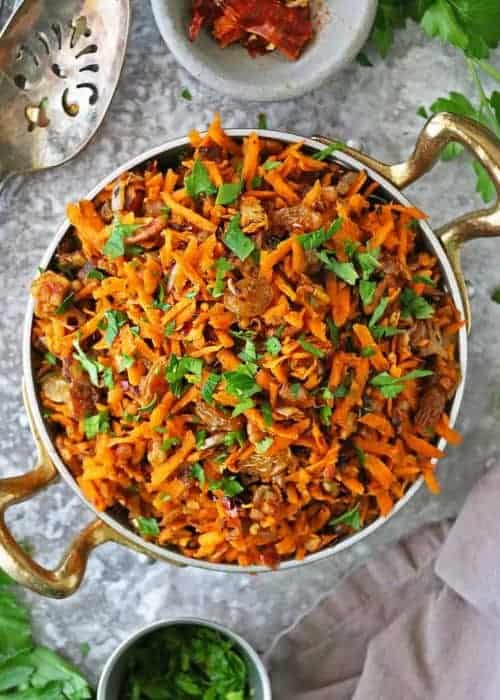 Easy Carrot Raisin Salad