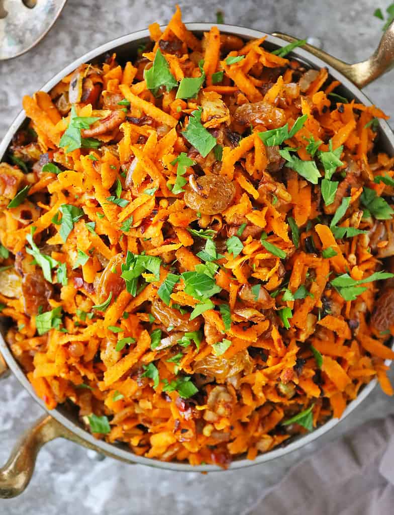 This healthy carrot raisin salad is perfect for Easter lunch or dinner.