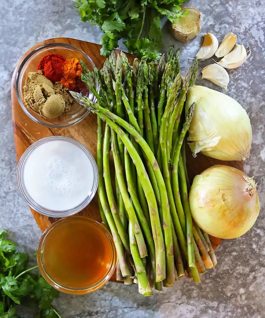 Ingredients to make asparagus curry