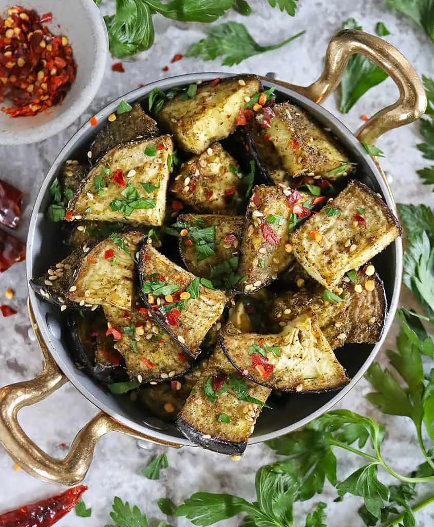 https://savoryspin.com/wp-content/uploads/2022/11/Vegetarian-zaatar-eggplant-side-dish.jpg.webp