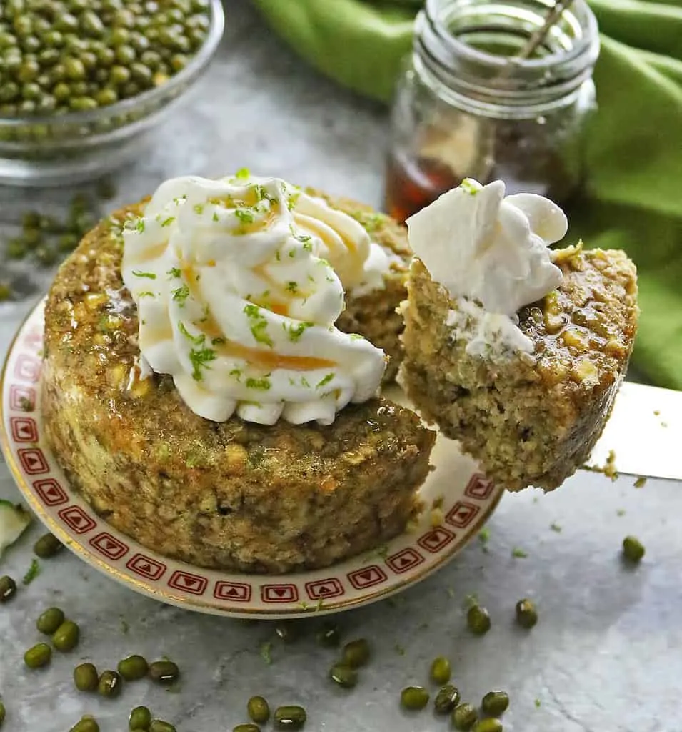 Taking a small slice of Moong Bean Oatmeal Breakfast Bake.