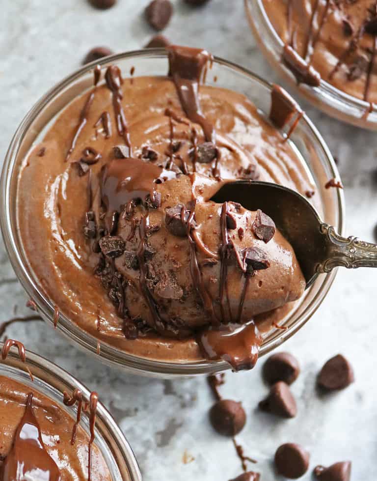 The Best 3-ingredient chocolate mousse without heavycream