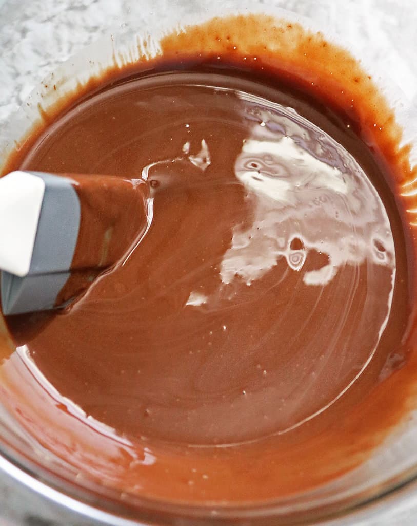 Melting chocolate in the microwave for easy chocolate mousse