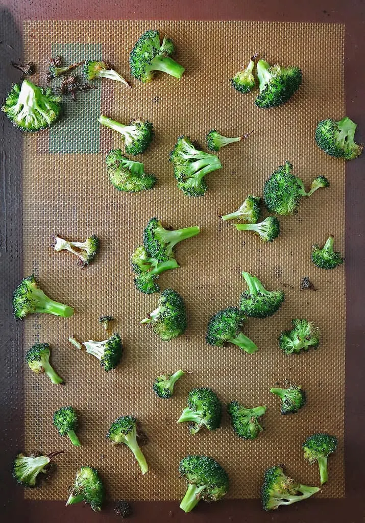 Oven roasted broccoli along with air fryer option for this rcipe.