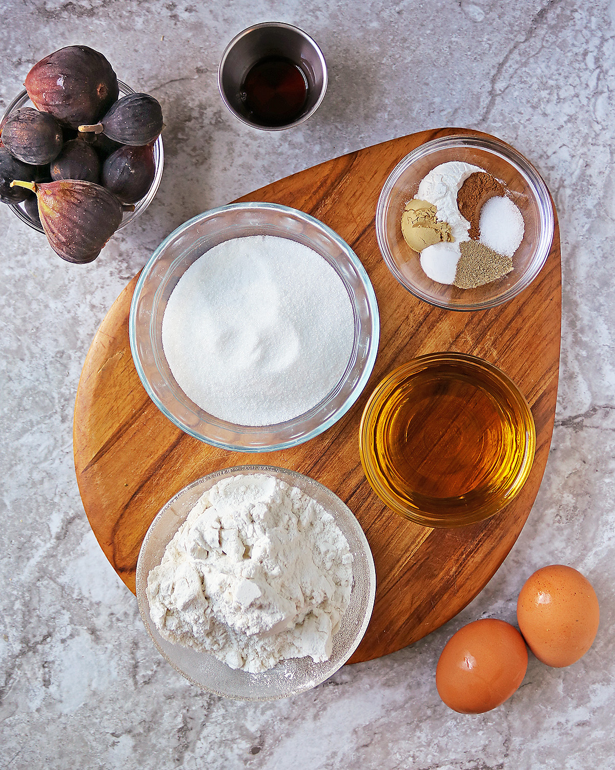 The Ingredients to make fig cake.