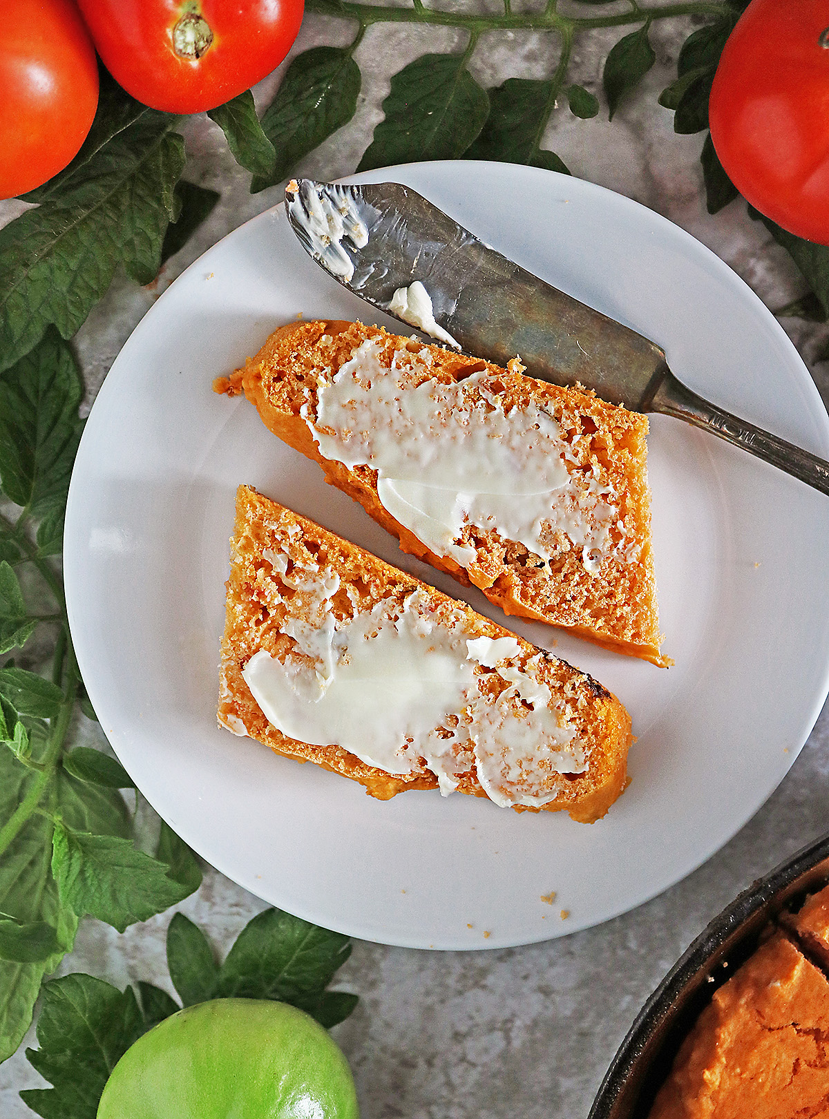 4 ingredient easy salsa bread.