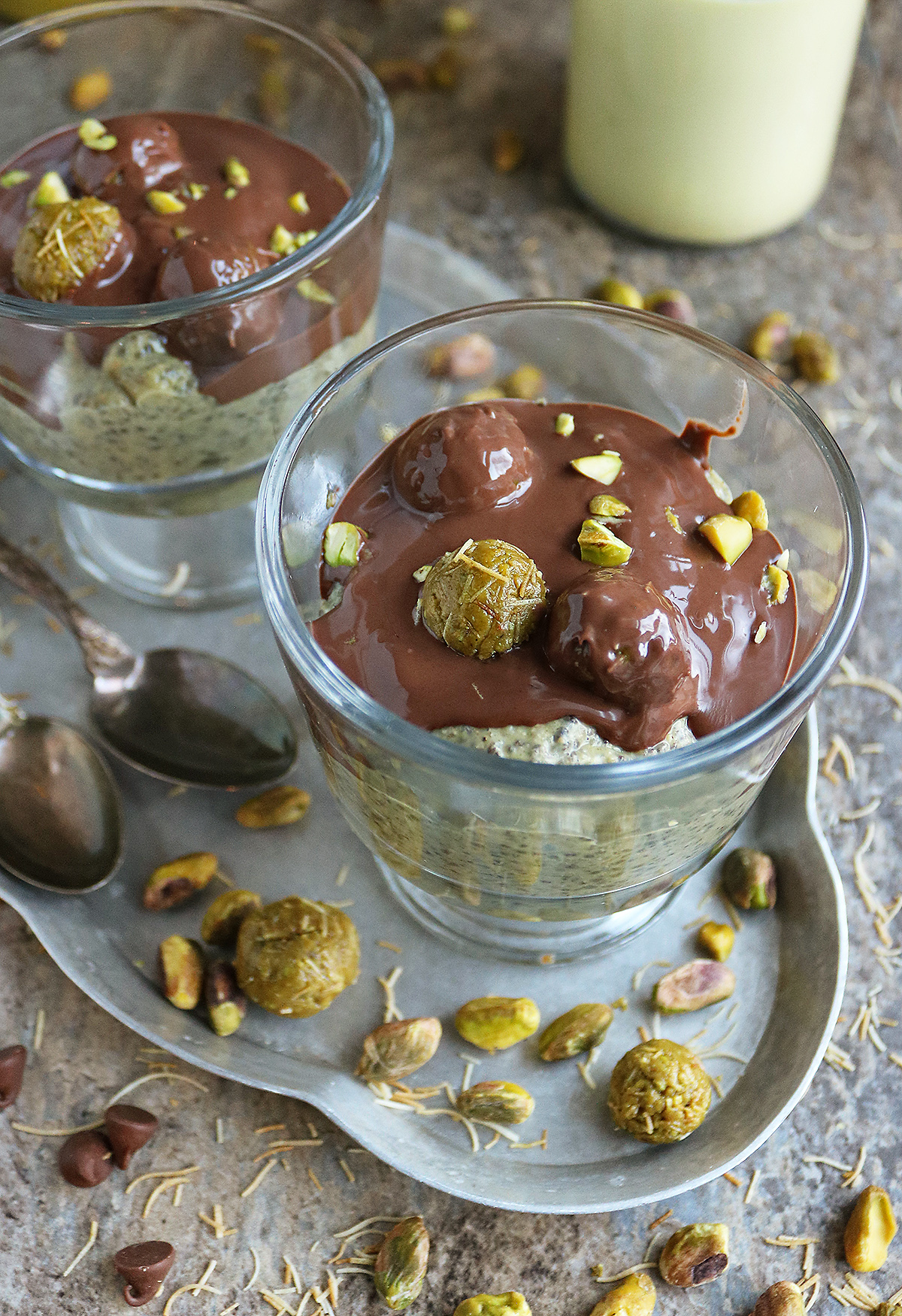 Easy Dubai chocolate chia pudding.