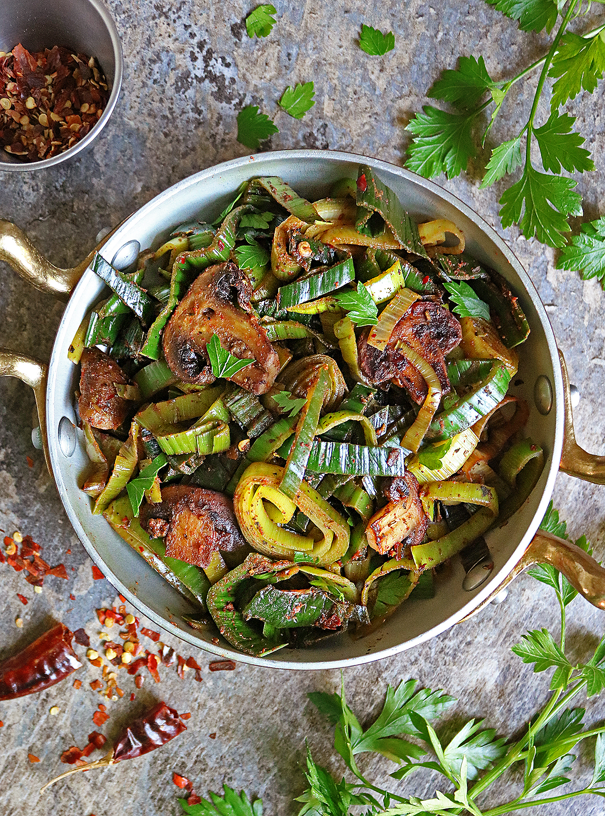 Easy Sautéed Leeks and Mushrooms