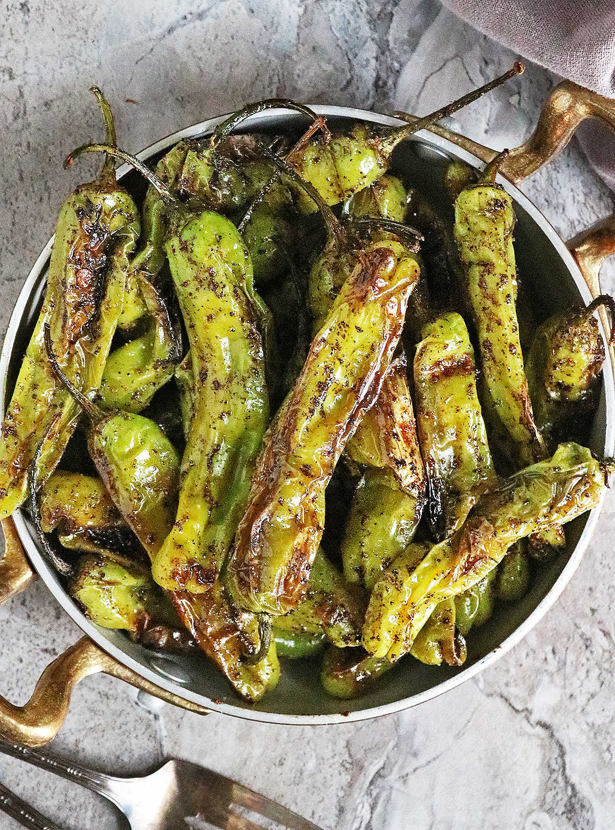 Delicious 3 ingredient blistered shishito peppers
