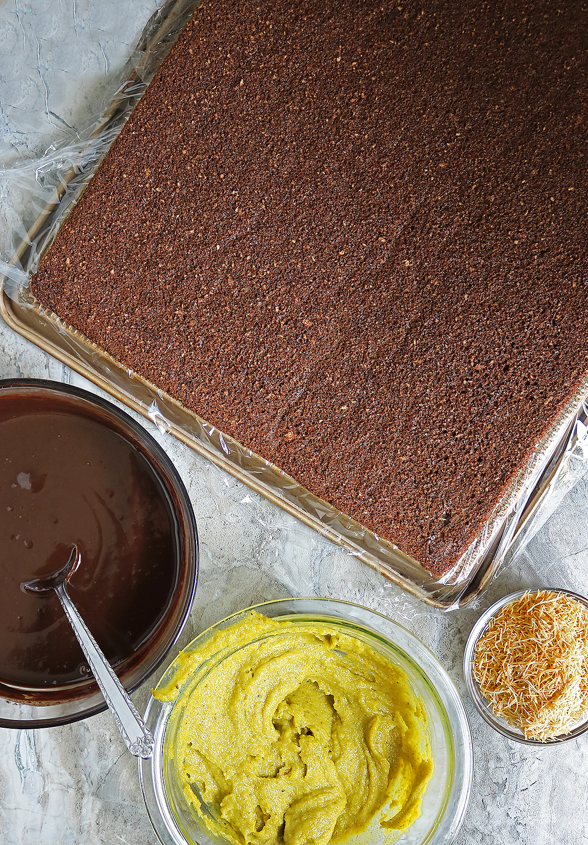 Ingredients to make this dubai chocolate roll cake