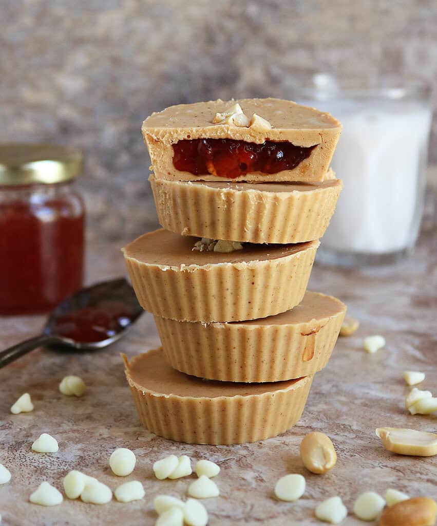 Easy 3 Ingredient Peanut Butter And Jelly cups