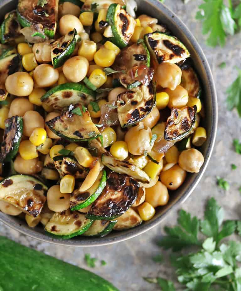 Easy 5-ingredient zucchini onion salad