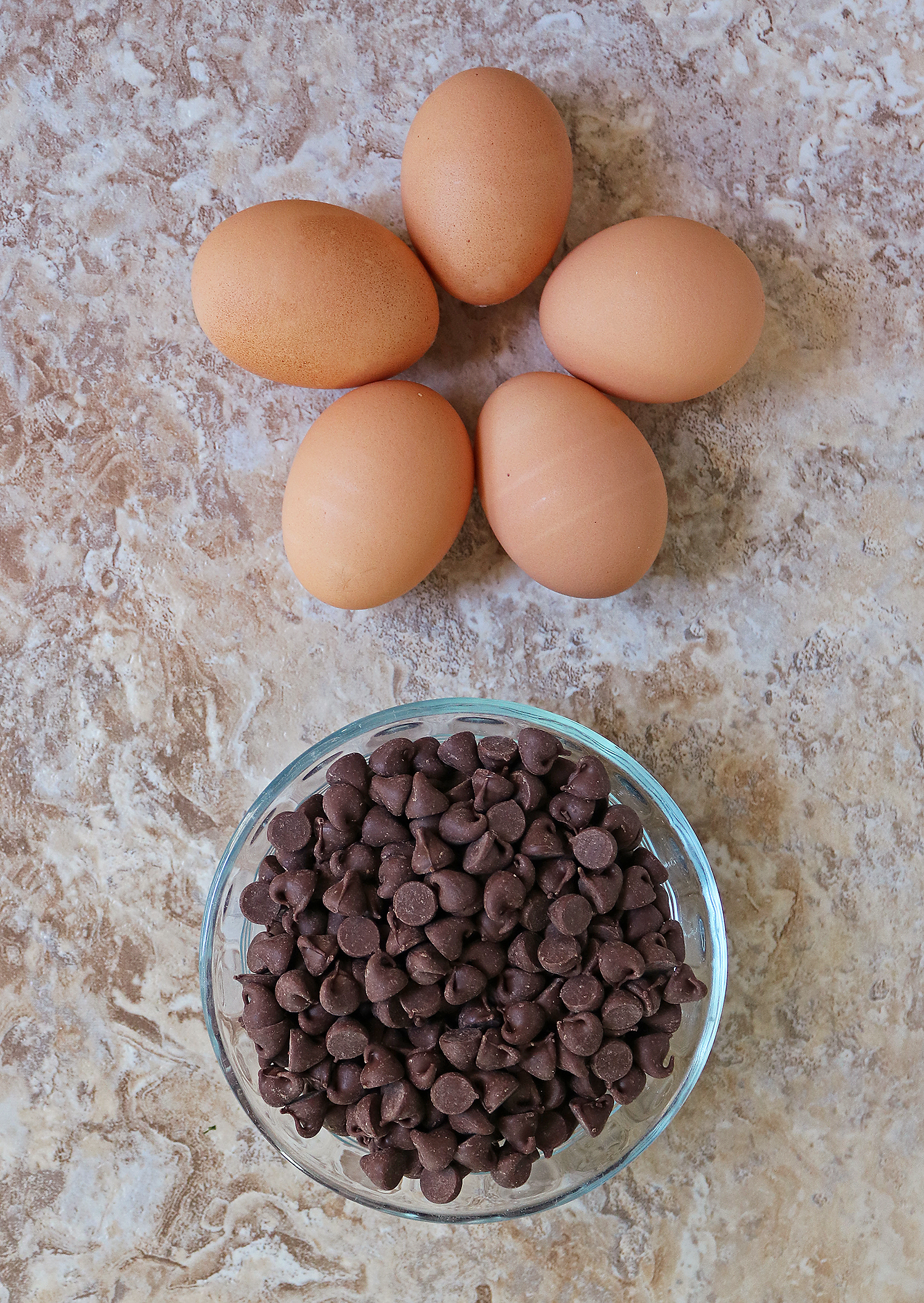 2 ingredients needed to make this chocolate cake